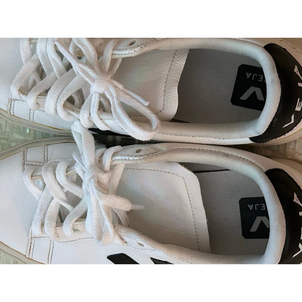 Veja Campo Leather Sneakers, White/Navy, Size 7 - Picture 13 of 15